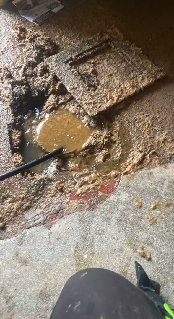 Thermodienst : Loodgieterij, verwarming en lekdetectie - Professionele diensten · Foto’s 13