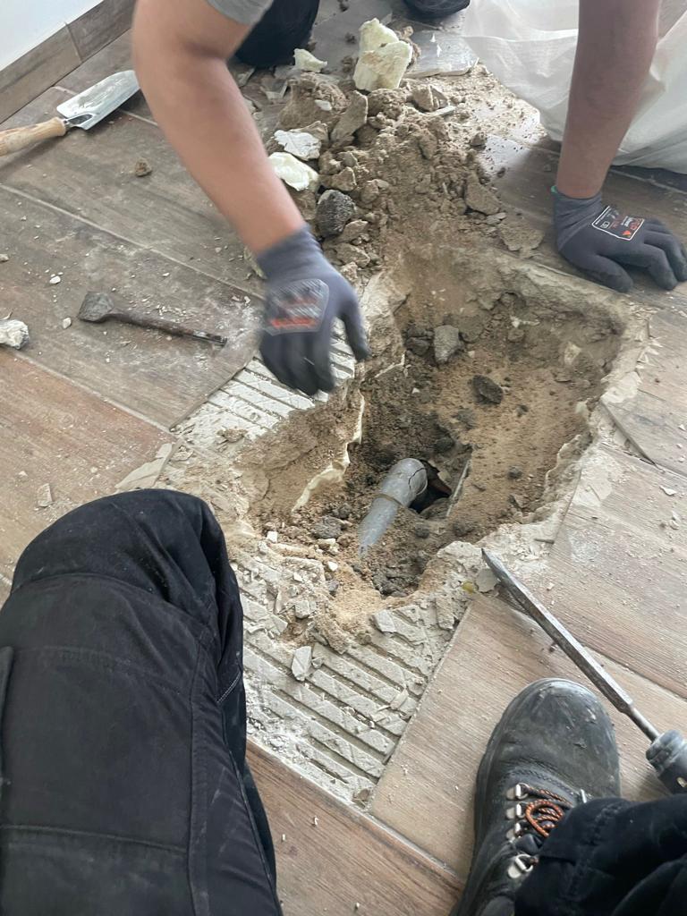 Thermodienst : Loodgieterij, verwarming en lekdetectie - Professionele diensten · Foto’s 6